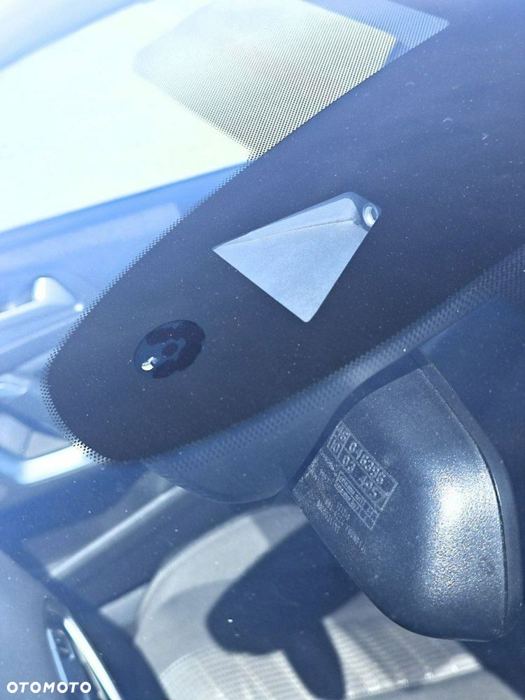Peugeot 308 - 24