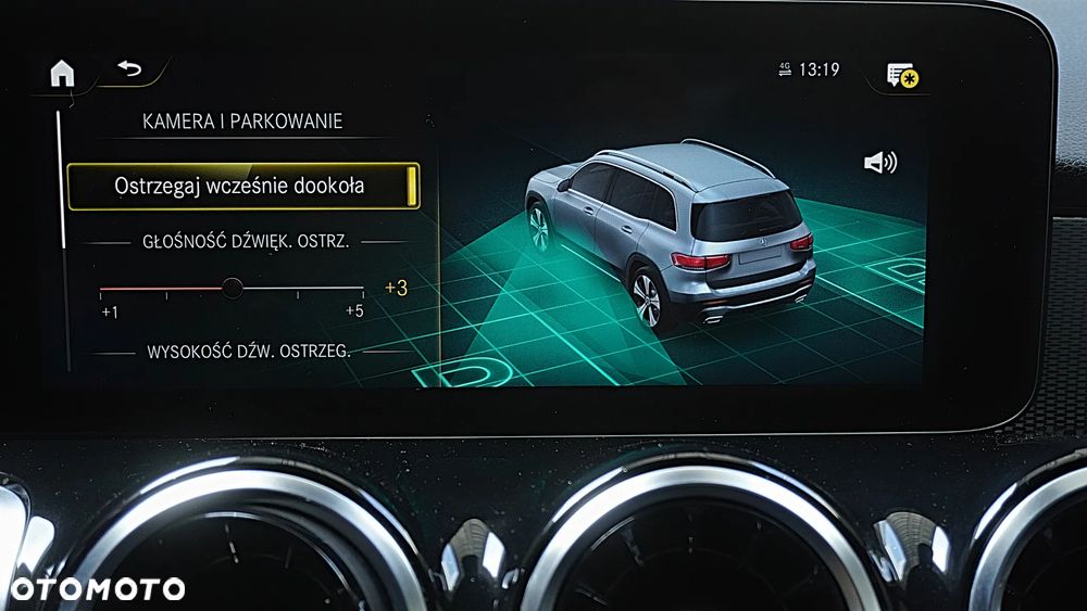 Mercedes-Benz GLB 200 7G-DCT - 25