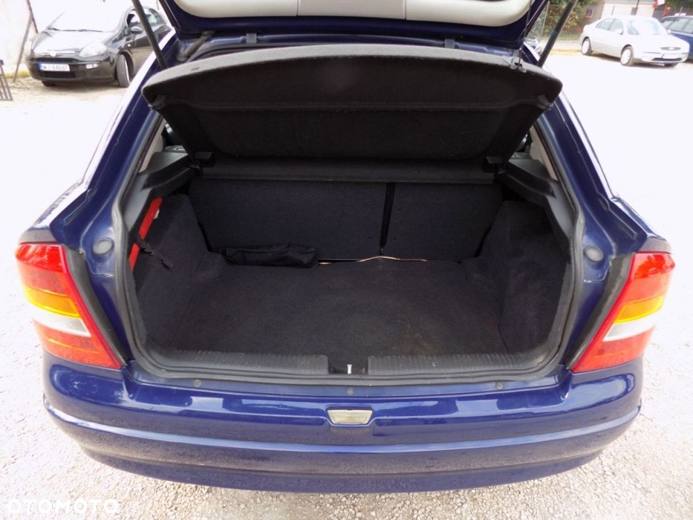 Opel Astra - 9