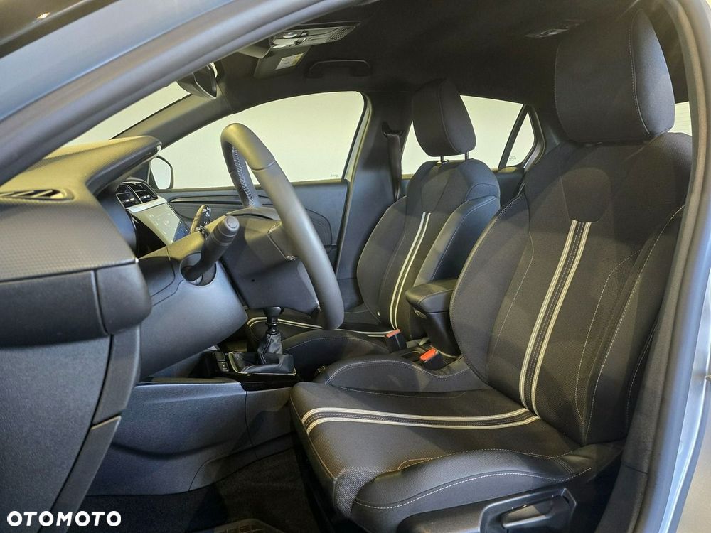 Opel Corsa 1.2 GS S&S - 22