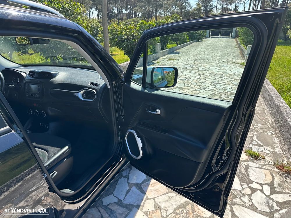 Jeep Renegade 1.6 MJD SkyEdition - 29