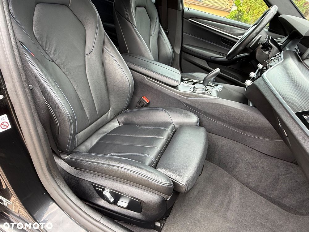 BMW Seria 5 530e M Sport sport - 29