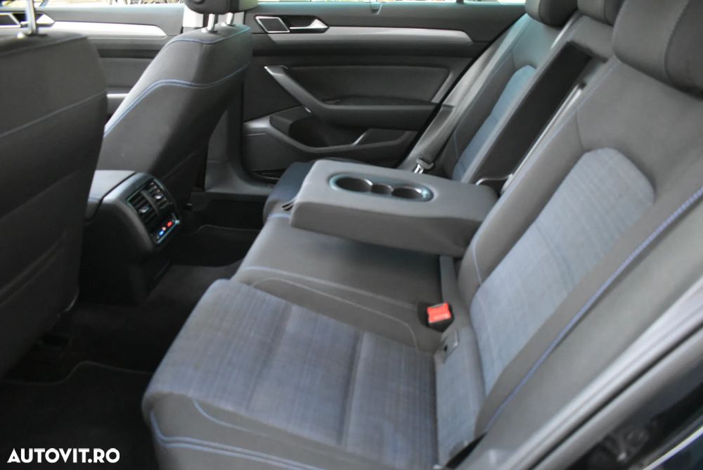 Volkswagen Passat GTE - 15