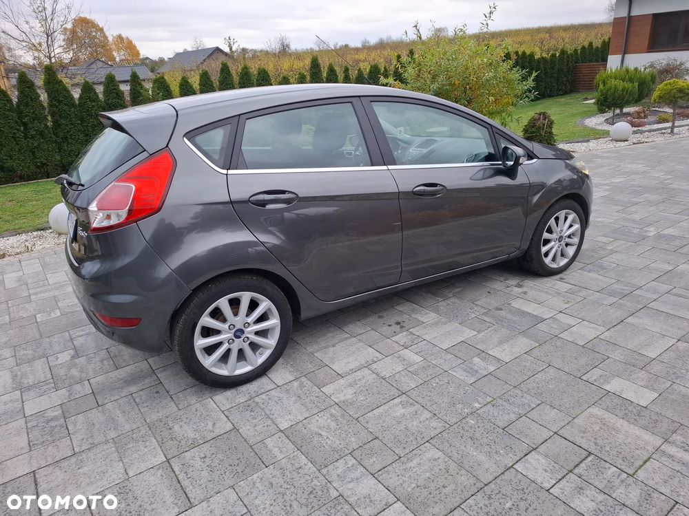 Ford Fiesta 1.0 EcoBoost Titanium - 12