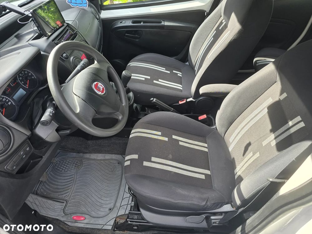 Fiat Fiorino Kombi Elegant - 7