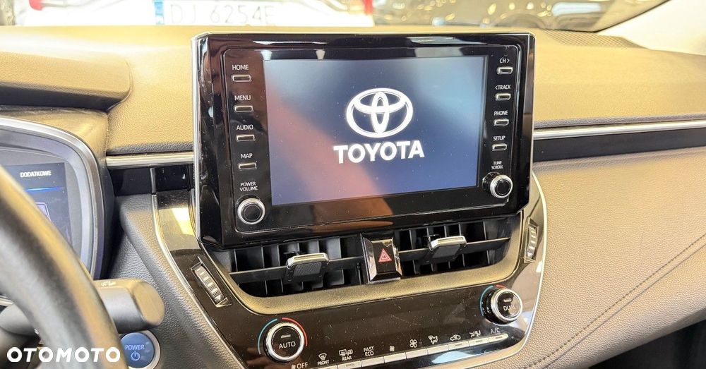 Toyota Corolla - 22