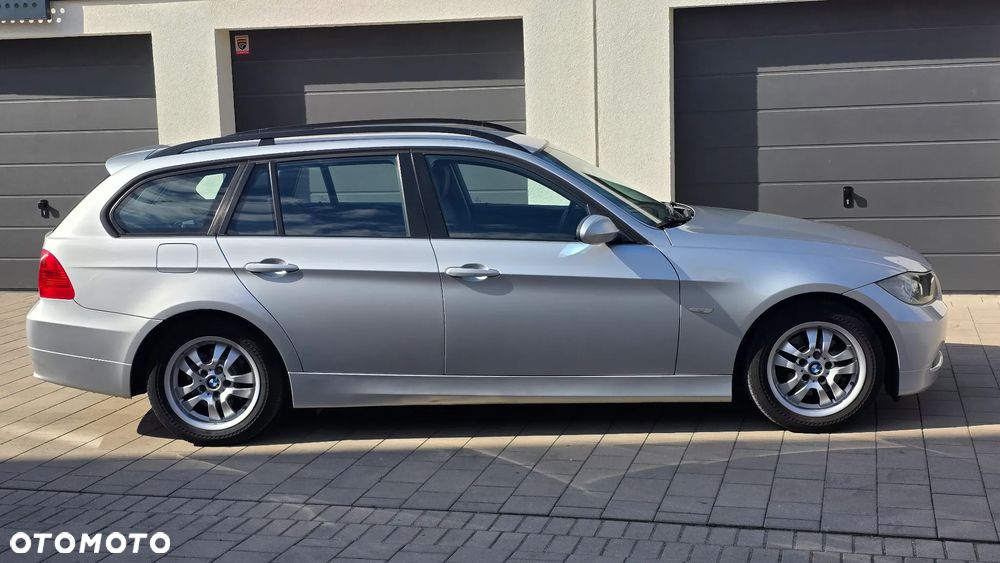 BMW Seria 3 320d - 12