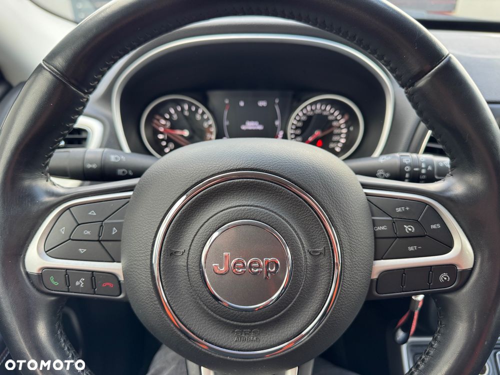 Jeep Compass 1.3 TMair Longitude FWD S&S - 28