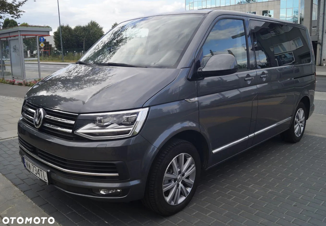Volkswagen Multivan 2.0 TSI L1 Highline 4Motion DSG - 2