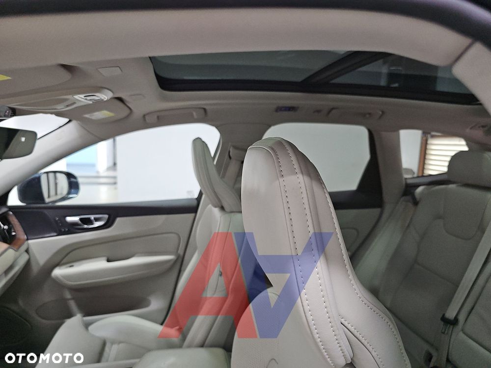 Volvo XC 60 T6 AWD Inscription - 12
