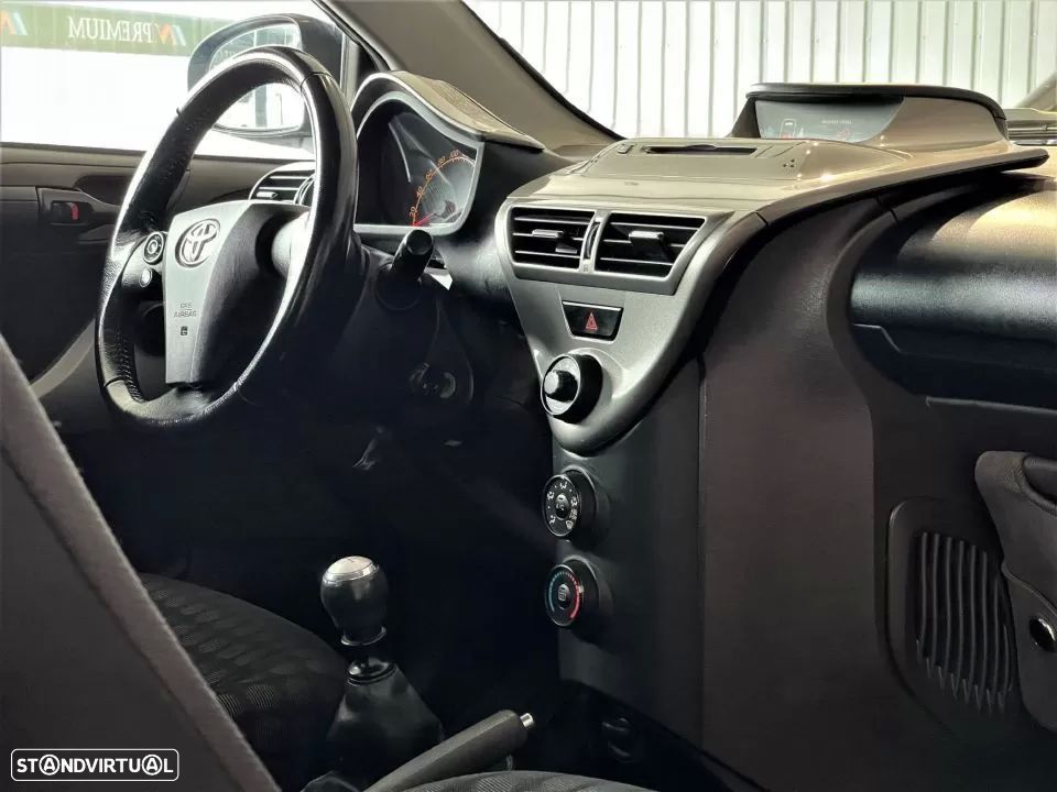 Toyota iQ 1.0 - 23