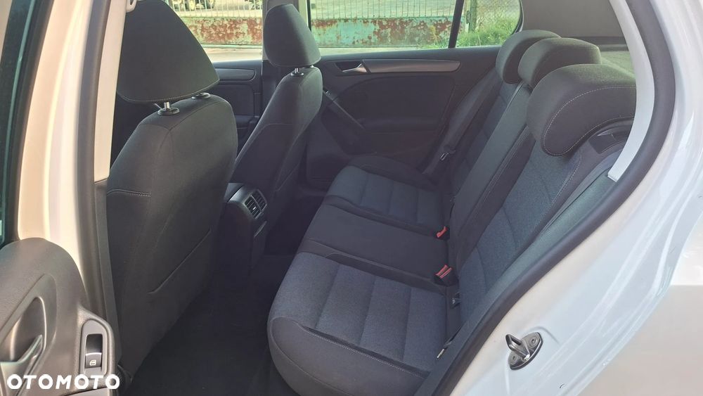 Volkswagen Golf - 19