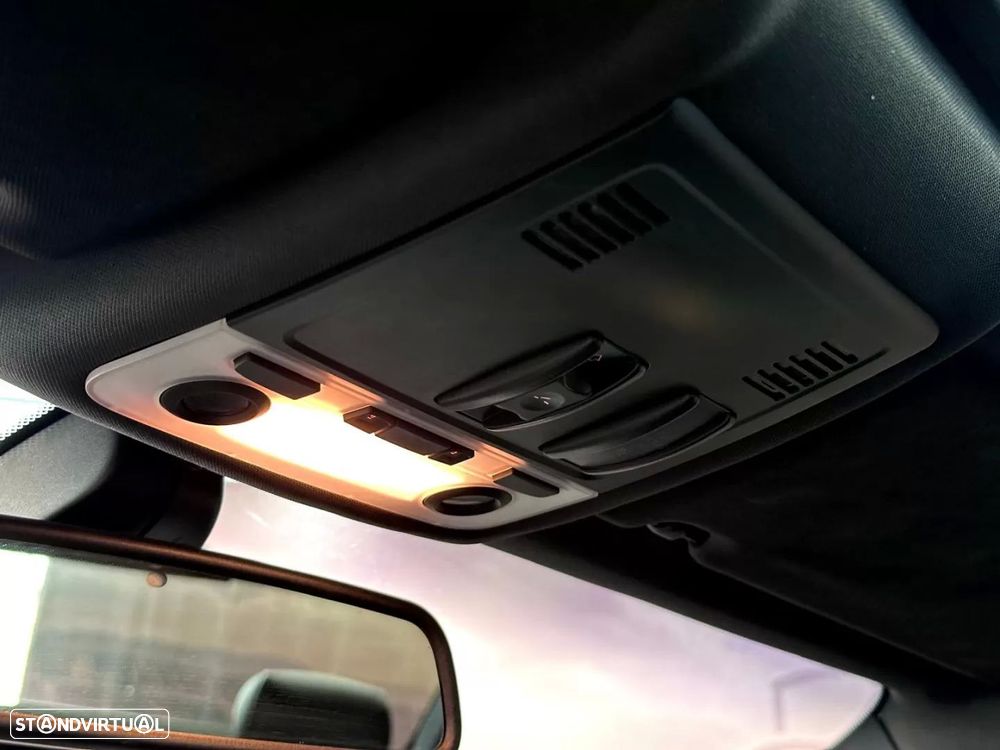 BMW 320 d Coupe Auto - 24