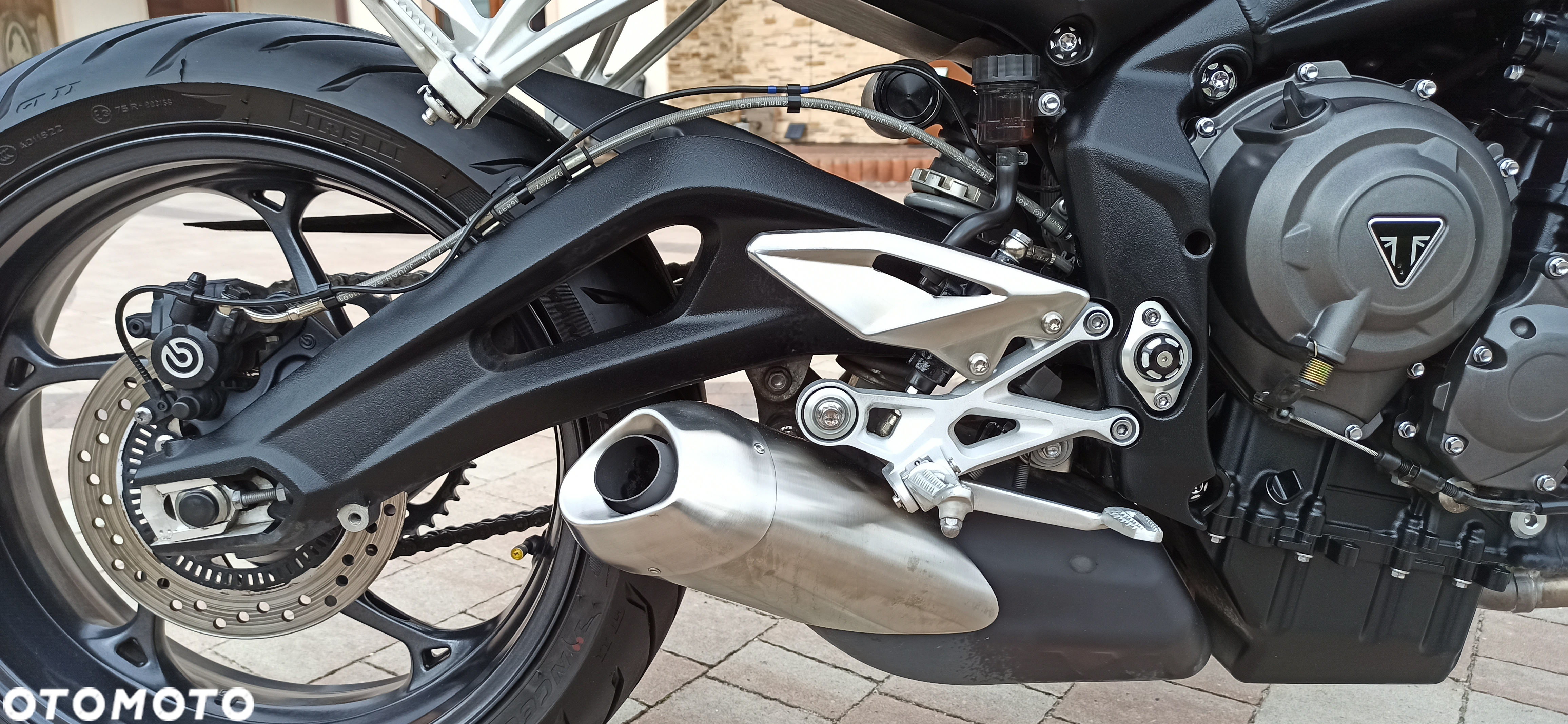 Triumph Street Triple - 24