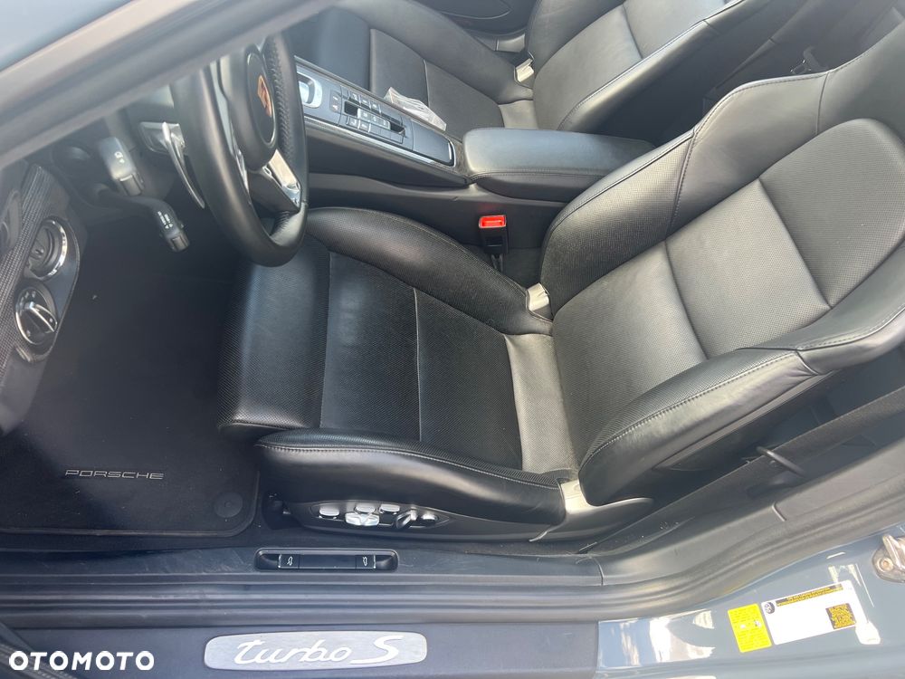 Porsche 911 - 9