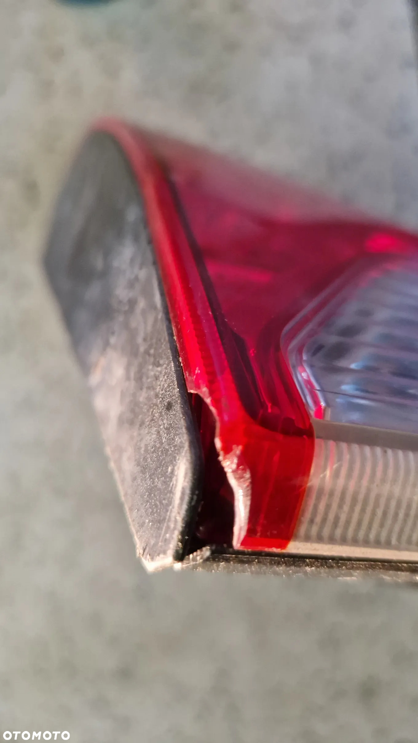 TOYOTA LAND CRUISER 200  2007-LAMPA TYŁ LEWA - 4
