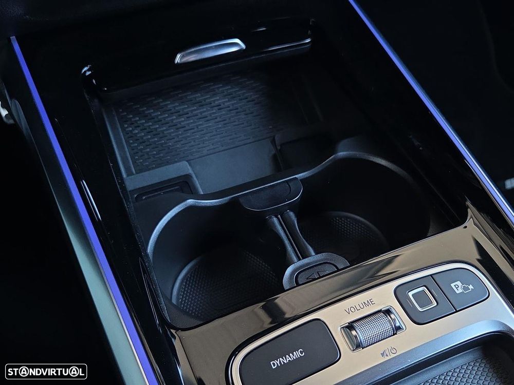 Mercedes-Benz EQB 250+ AMG Line - 23