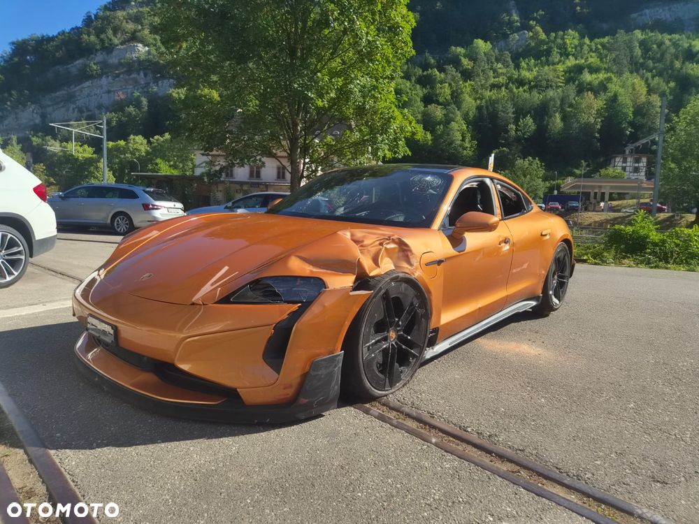 Porsche Taycan Turbo GT - 4