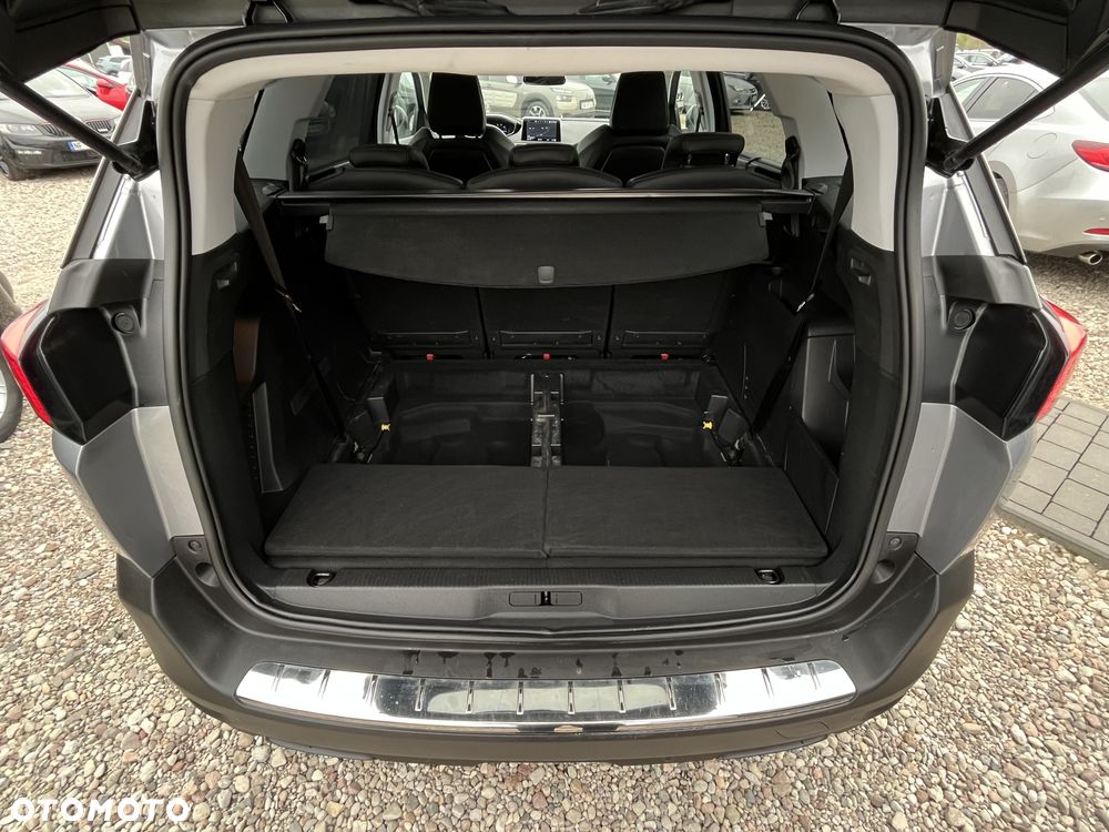 Peugeot 5008 1.5 BlueHDi Allure S&S EAT8 - 26