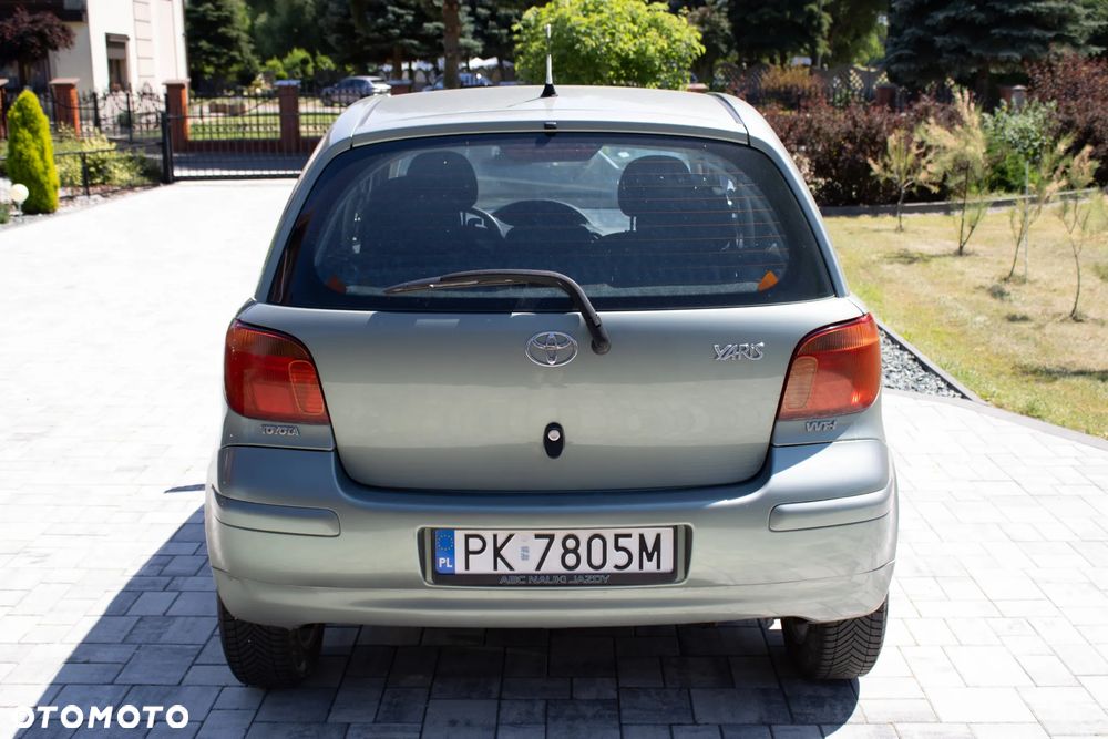 Toyota Yaris 1.3 Sol - 3