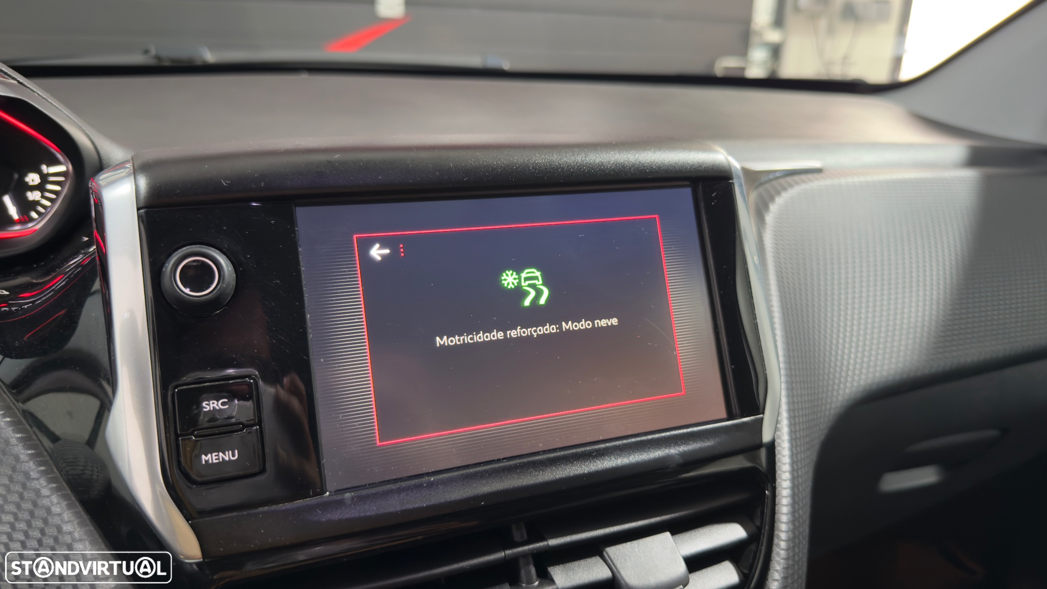 Peugeot 2008 1.2 PureTech GT Line - 25