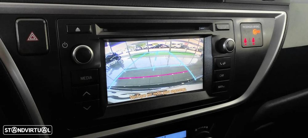 Toyota Auris Touring Sports 1.4 D-4D Comfort - 32