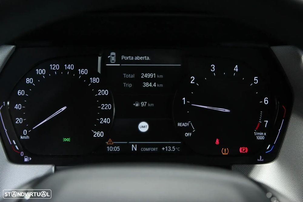 BMW 116 i Advantage — fotografia 16