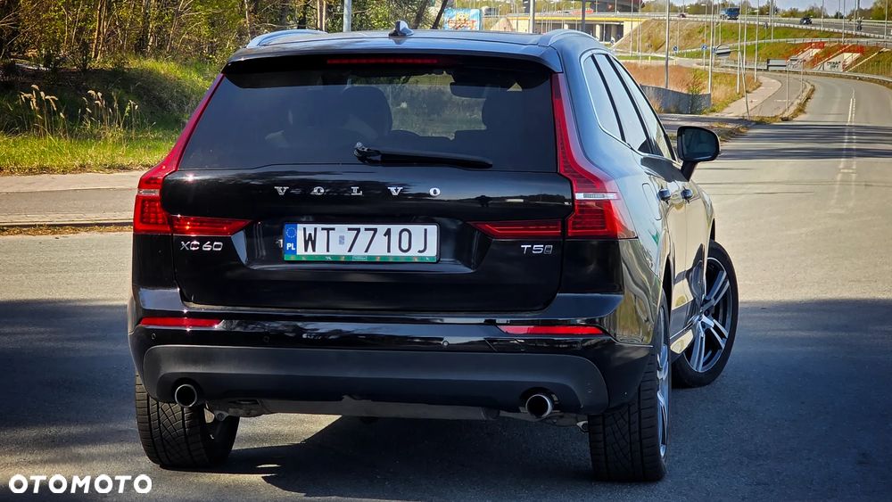 Volvo XC 60 T5 AWD Geartronic Momentum - 8