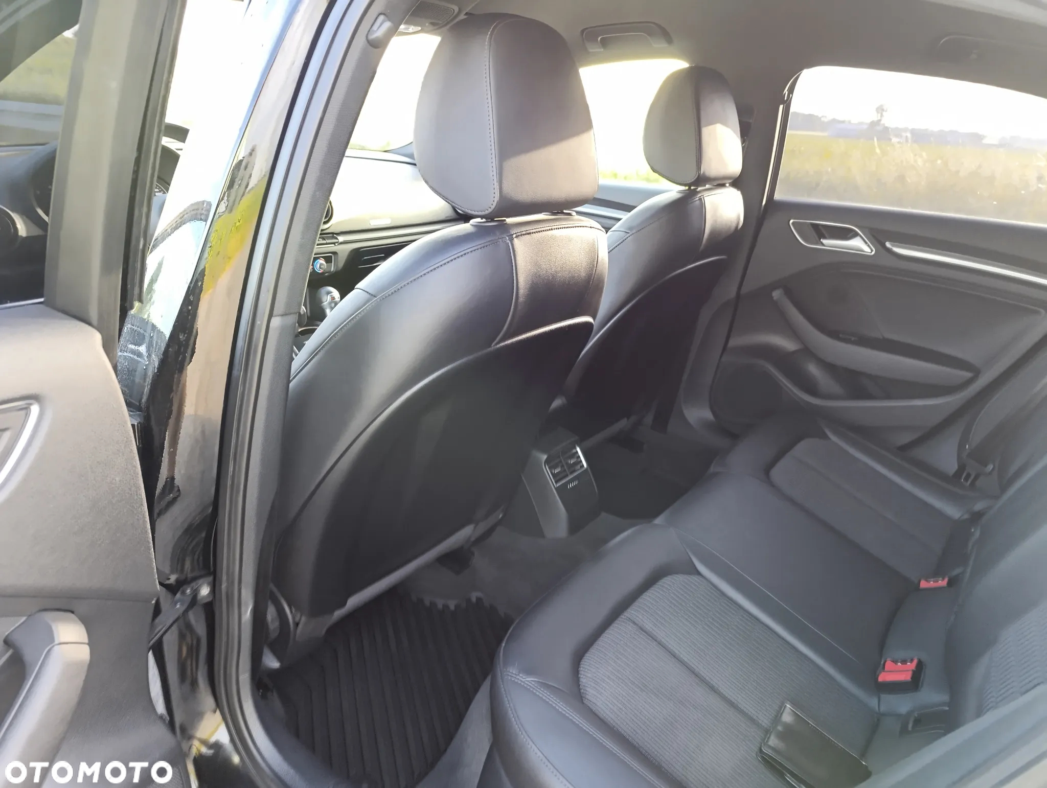Audi A3 1.6 TDI Sportback S tronic - 18