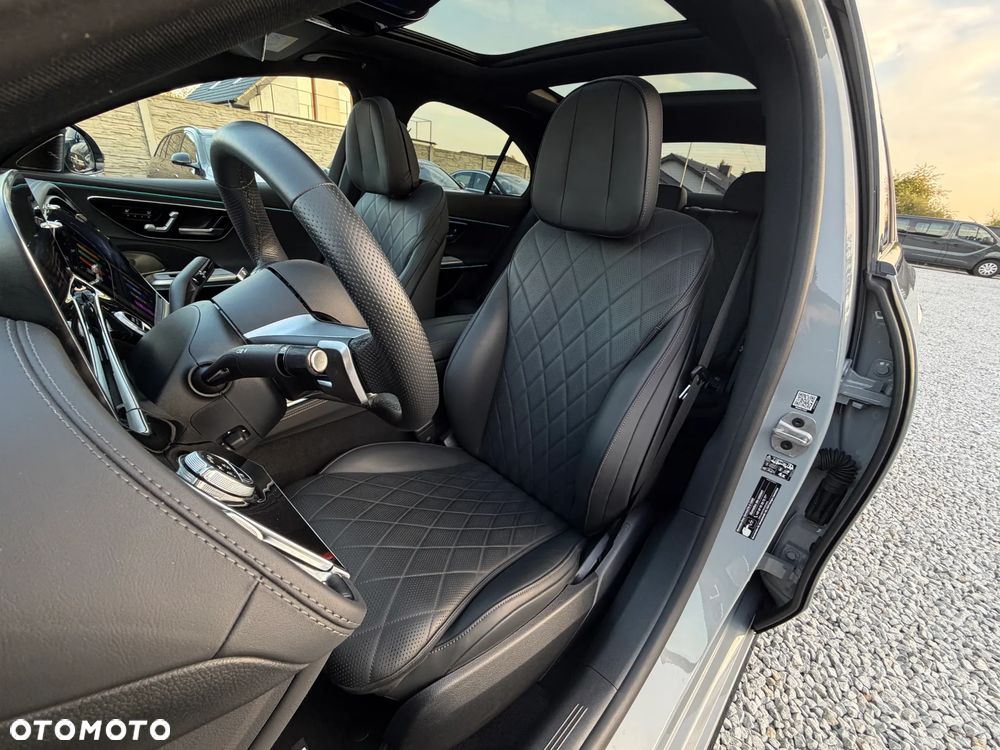 Mercedes-Benz Klasa E 400e 4Matic 9G-TRONIC AMG Line NIGHT Edition - 27