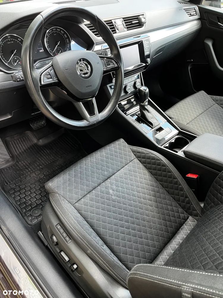 Skoda Superb 2.0 TDI 4x4 Style DSG - 19