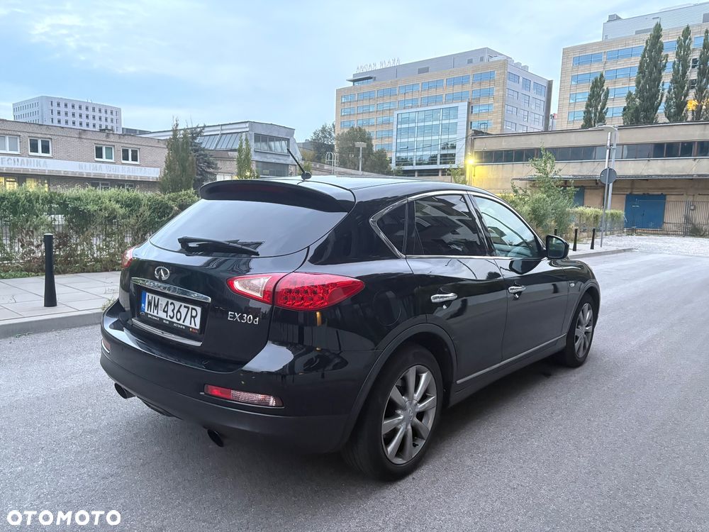 Infiniti EX EX30d - 11