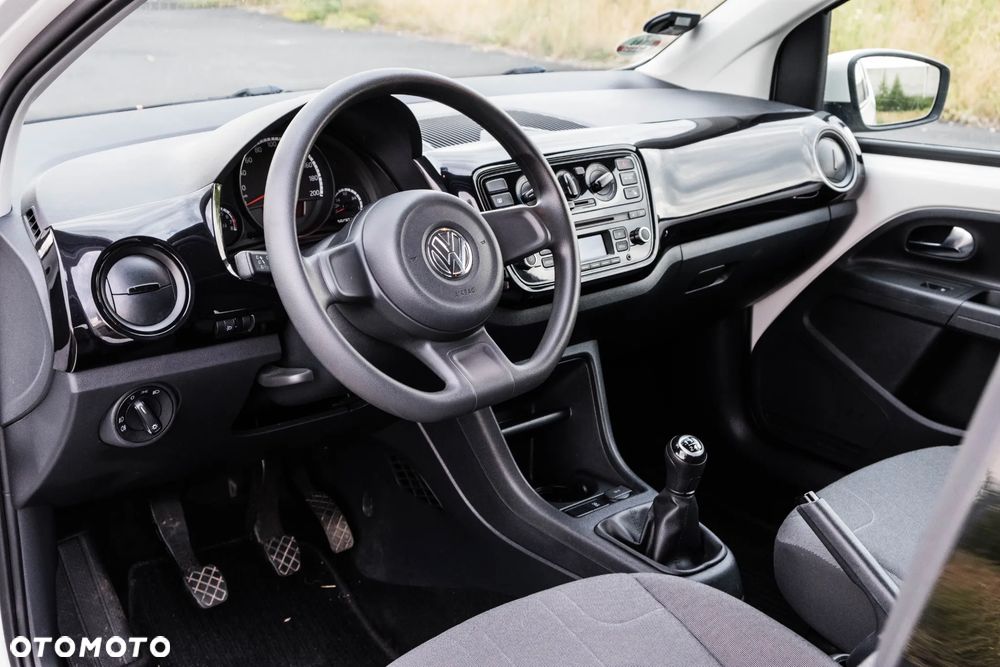 Volkswagen up! - 12