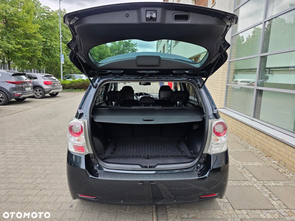 Toyota Verso 1.8 5-Sitzer Executive - 11
