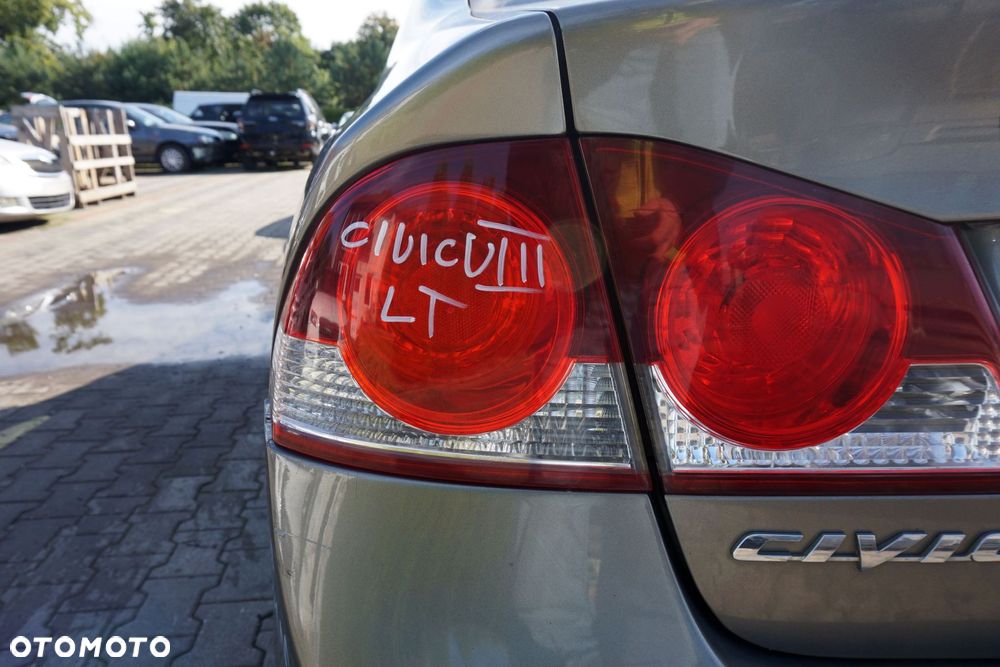 LAMPA TYLNA LEWA CIVIC VIII SEDAN 33551-SNB-G01 HONDA 2006-2010 - 3