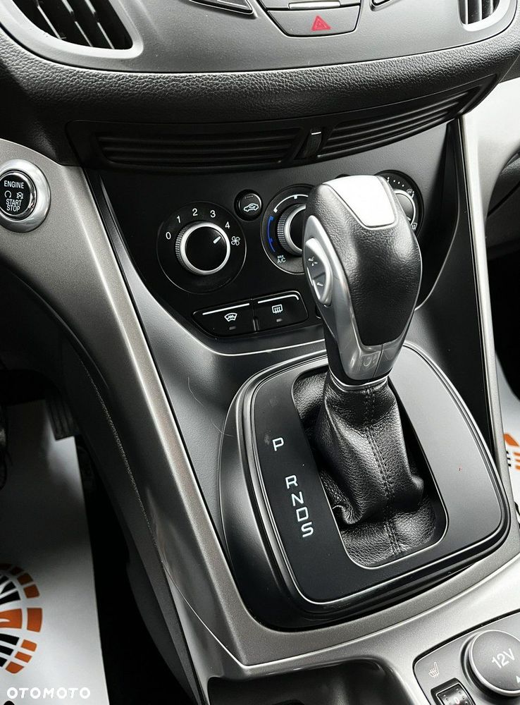 Ford Kuga 2.0 TDCi 4WD Titanium - 24