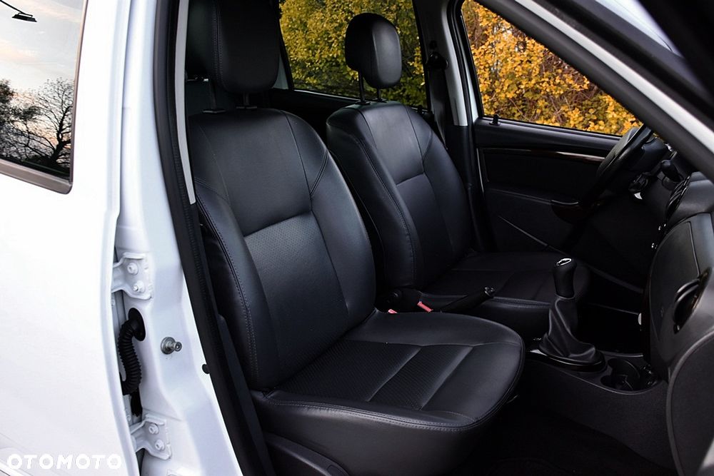 Dacia Duster 1.6 16V 105 4x2 Prestige - 26