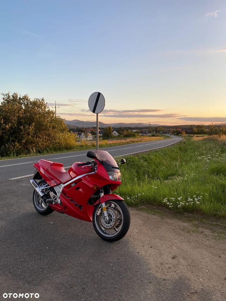 Honda VTR - 30