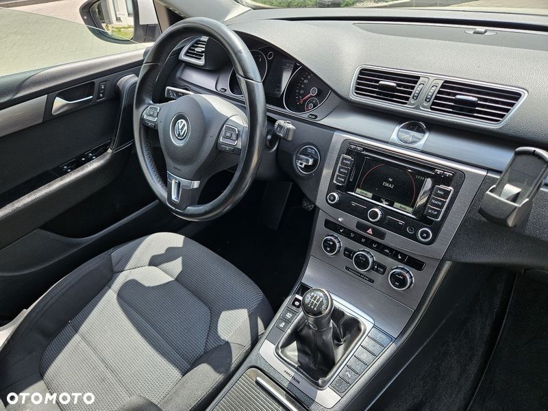 Volkswagen Passat 2.0 TDI 4Mot Comfortline - 26