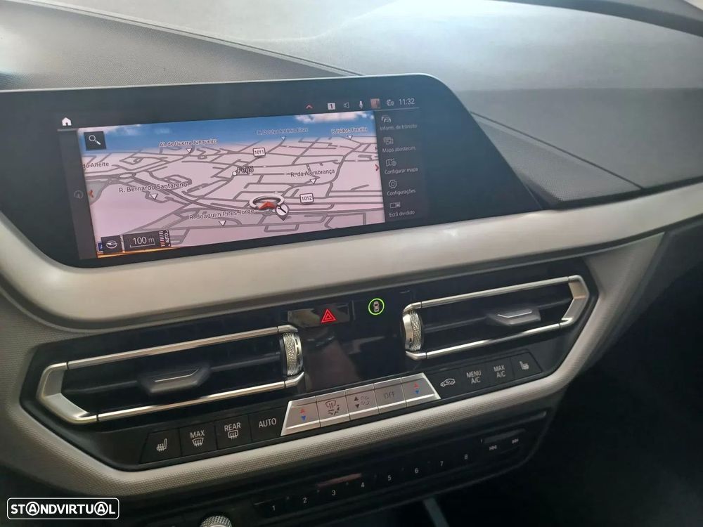 BMW 116 i Aut. Edition Colorvision - 15
