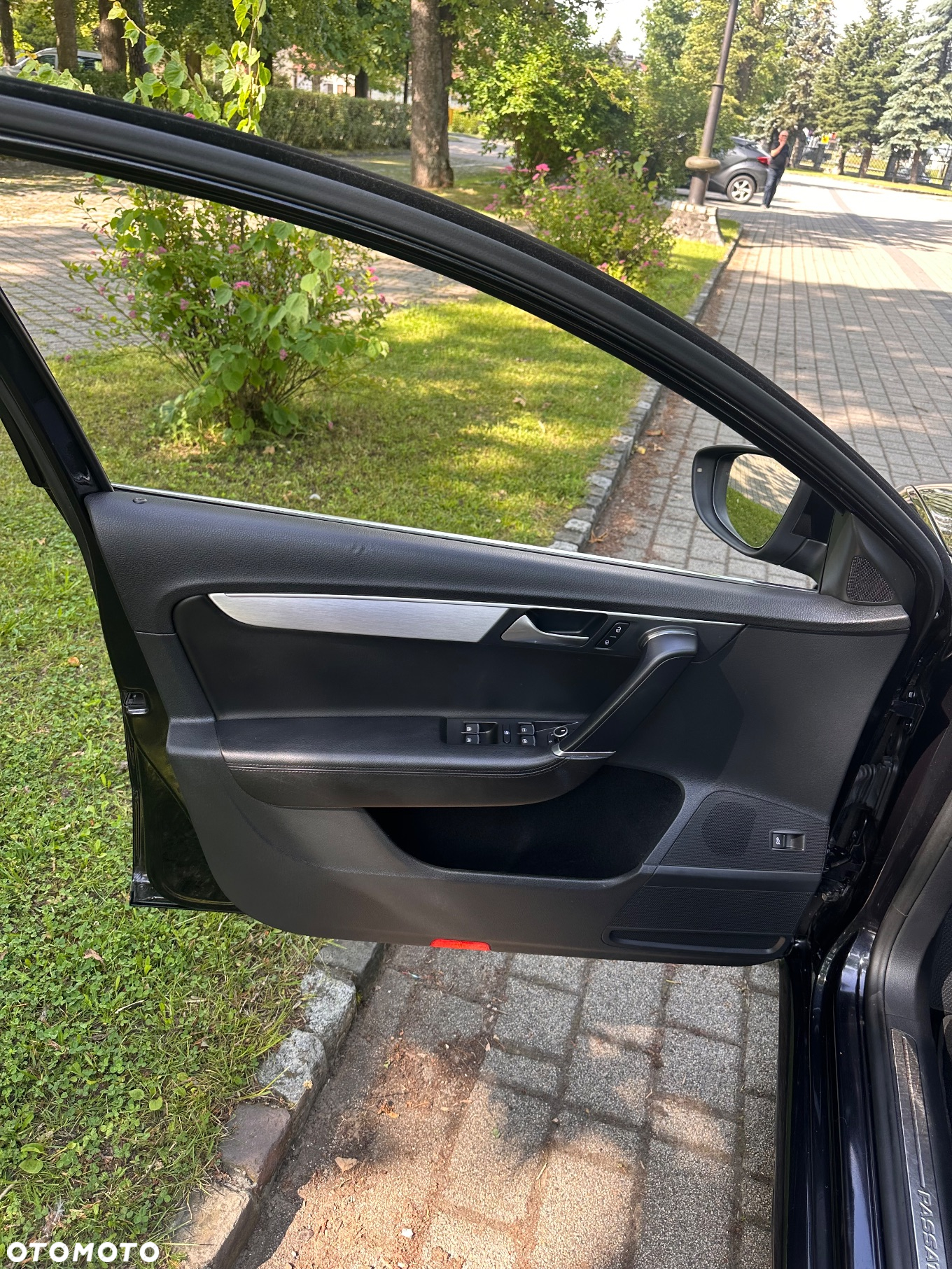 Volkswagen Passat Variant 2.0 TDI BlueMotion Technology R-Line - 12