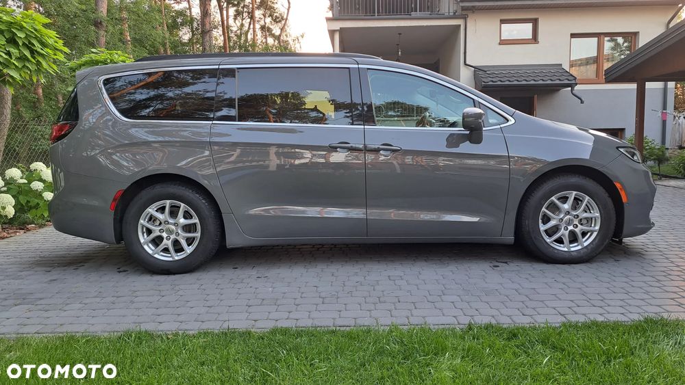 Chrysler Pacifica - 9