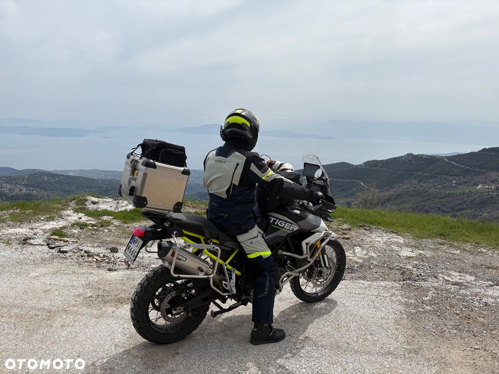 Triumph Tiger - 2