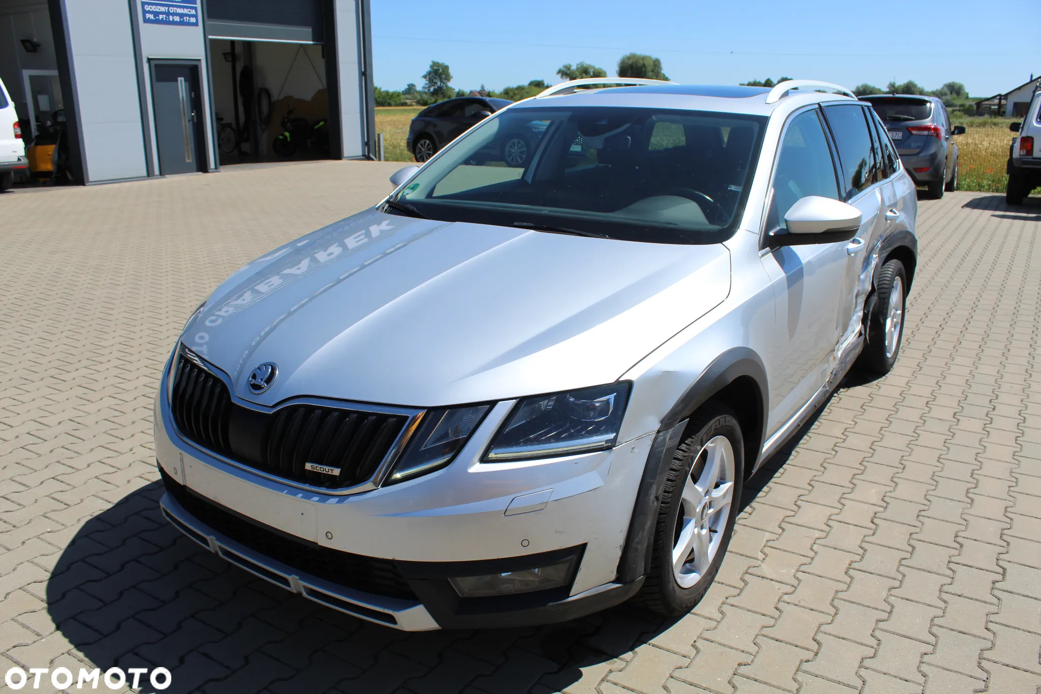 Skoda Octavia 2.0 TSI 4x4 Scout DSG - 3