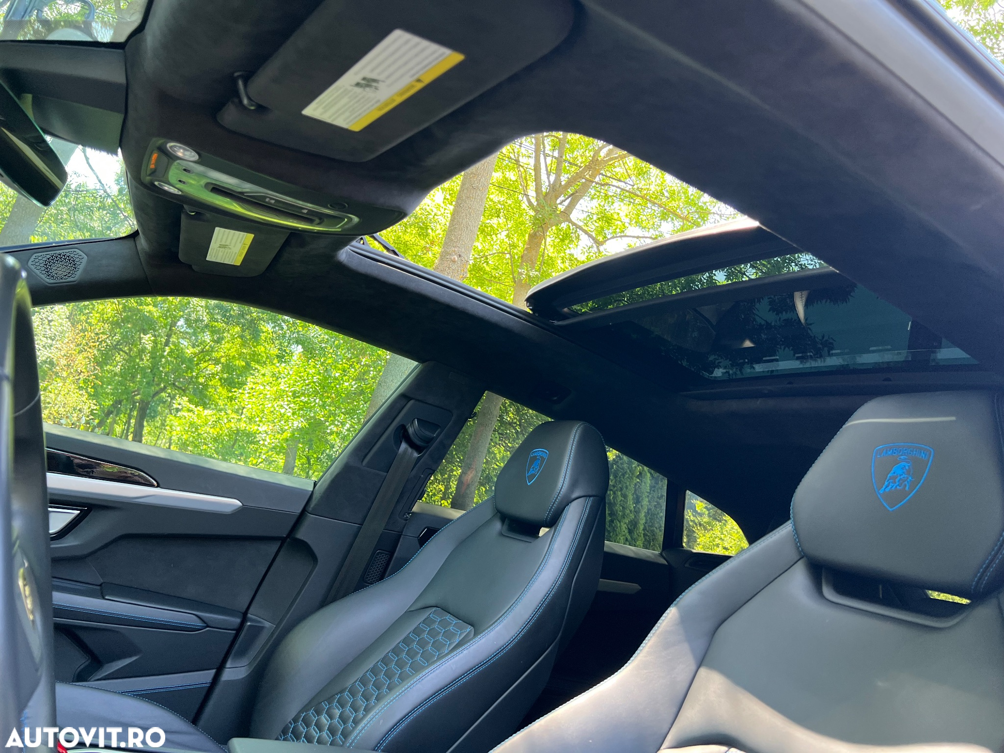 Lamborghini URUS Standard - 3