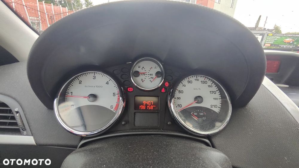 Peugeot 207 1.6 HDi Sporty - 24