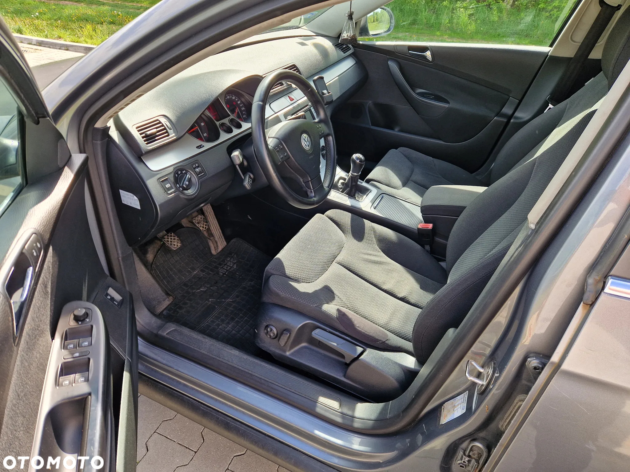 Volkswagen Passat 1.9 TDI Comfortline - 9