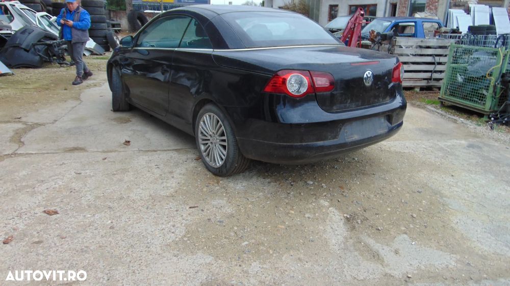 Haion VW Eos 2006-2012 usa spate haion cabrio dezmembrez eos 2.0fsi - 2