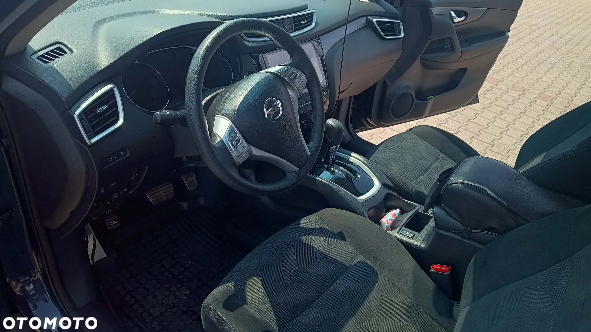 Nissan Rogue - 13