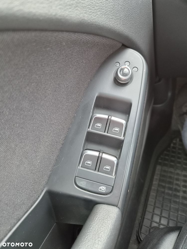 Audi A4 Avant 2.0 TDI Multitronic - 30